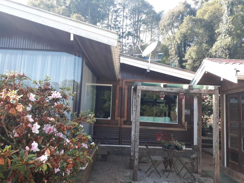 Campos do Jordão Villa Valentina Chales Com Lareira E Churrasqueira מראה חיצוני תמונה