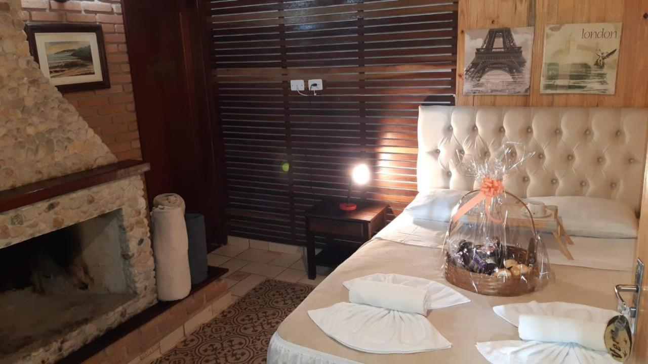 Campos do Jordão Villa Valentina Chales Com Lareira E Churrasqueira מראה חיצוני תמונה
